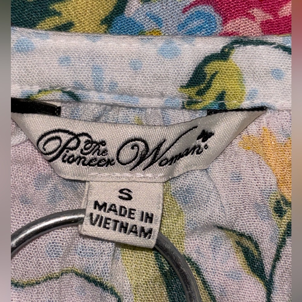 The Pioneer Woman Multicolor Floral Fabric - Picture 6 of 7